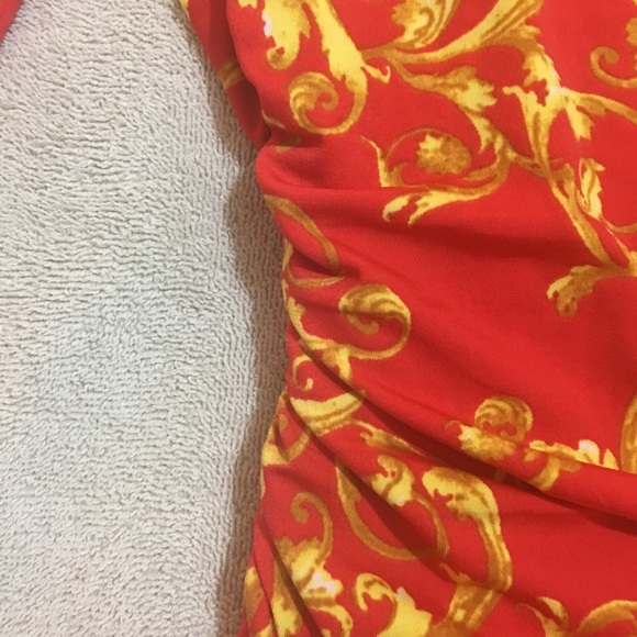 NWT CARMEN MARC VALVO 3/4” SLEEVE RUCHED TOP - Picture 4 of 4